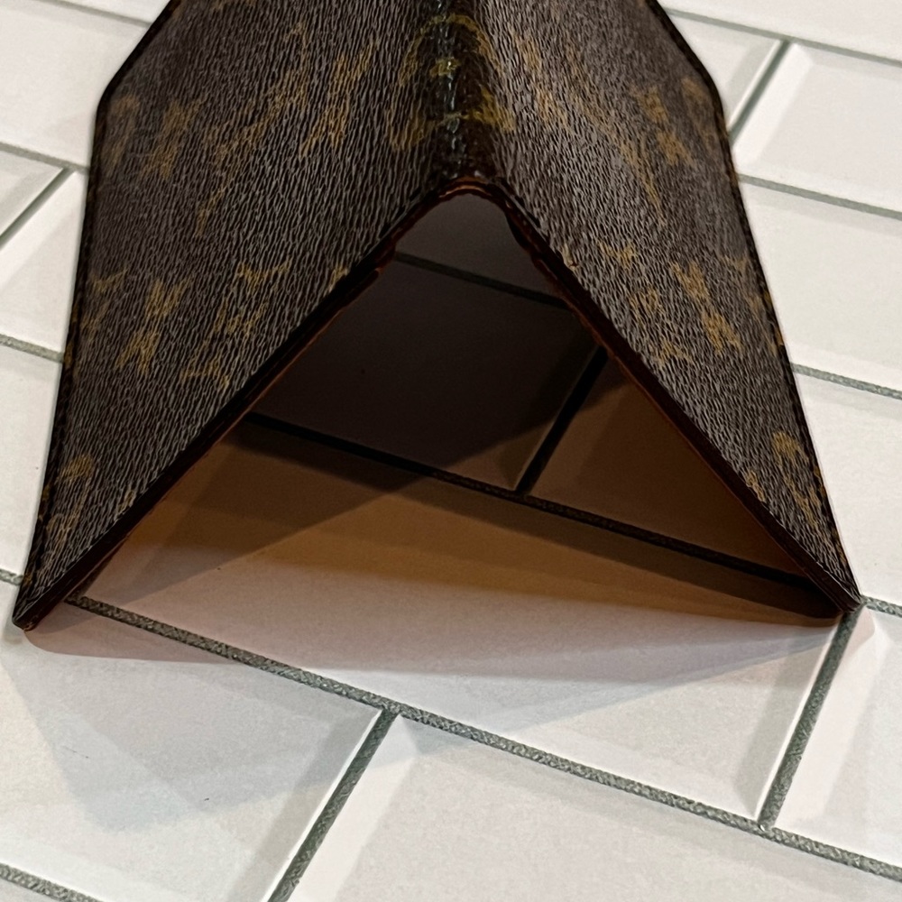 Vintage LOUIS VUITTON Monogram Compact Card case